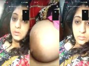 Paki Girl Shows boobs