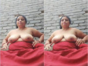 Boudi Shows Big Boobs