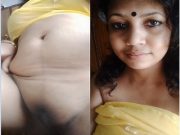 Cute Desi Girl Shows He pussy