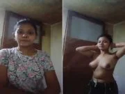 Desi Girl Shows her Bathing