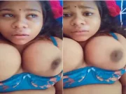 DESI GIRL SHOWS HER BIG BOOBS