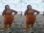 Sexy Bangla Boudi bathing